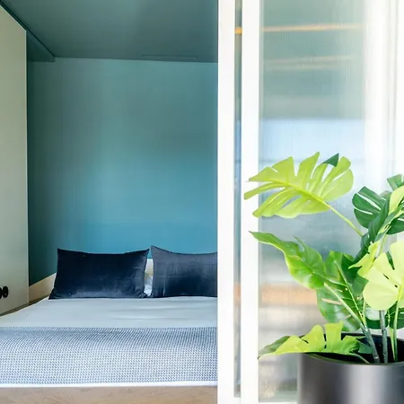 Award Winning Design Center - River View By Lisbeyond