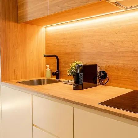 Award Winning Design Center - River View By Lisbeyond Appartement *