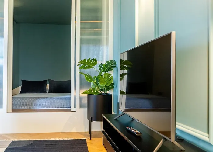 Award Winning Design Center - River View By Lisbeyond *