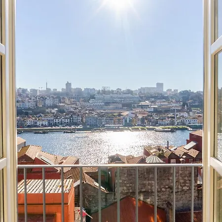 Award Winning Design Center - River View By Lisbeyond Porto