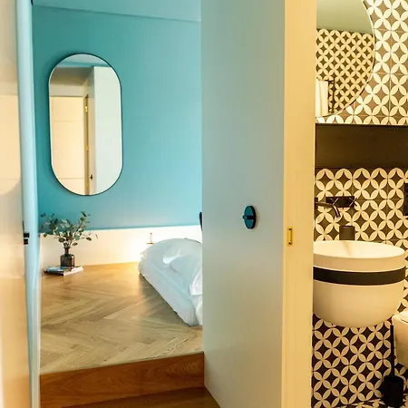 Award Winning Design Center - River View By Lisbeyond *